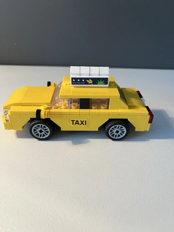 LEGO Creator 40468 Yellow Taxi, photo 4 of 5