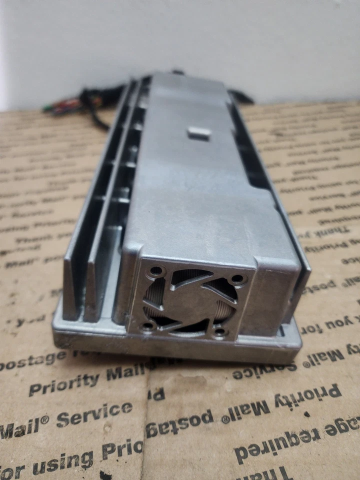 Amplificador HiFi superior BMW X6 E71 2011 OEM 9221624 Lear 2007-2013 X5 X6 Foto 4 de 4