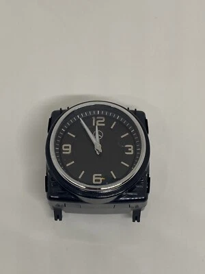 Mercedes Benz W213 E Klasse C Klasse Analoguhr Uhr A2138272000 - Bild 1 von 2