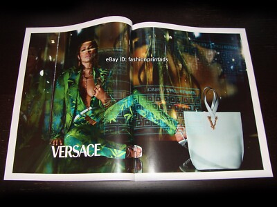 VERSACE 2-Page PRINT AD Spring 2020 JENNIFER LOPEZ Mert Alas & Marcus Piggott