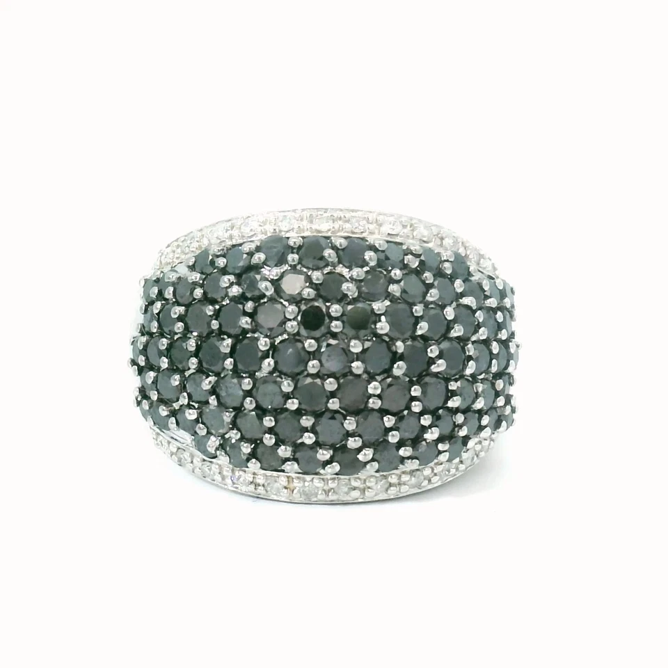 Anillo de oro blanco de 14 quilates redondo natural diamante blanco y negro talla 7 precio de venta sugerido por el fabricante $1,600 Foto 2 de 4