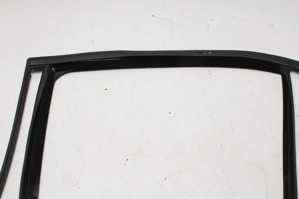 Canal de funcionamiento de la puerta trasera izquierda Mercedes-Benz E350 4Matic 10-16 con correa resistente al clima Foto 4 de 4