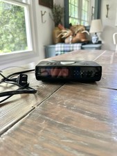 Suntone Digital Clock Radio AM/FM Alarm - Works