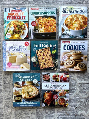 Lot of 8 A Taste Of Home Cookbooks & From Grandma's Kitchen