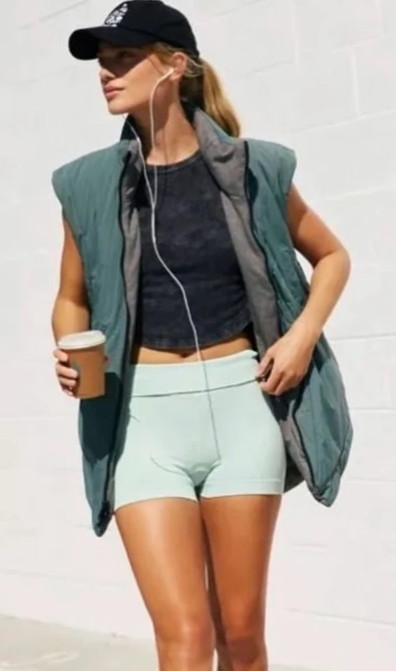 FREE PEOPLE SLALOM REVERSIBLE VEST MIDNIGHT JADE LARGE - Image 2 of 4