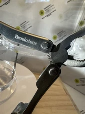 Brookstone 7 in 1 Mini Multitool With Knife Scissors And Pliers Needs Bulb