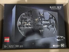 LEGO DC Comics Super Heroes Batman Batcave Shadow Box 76252. BNISB. MINT.