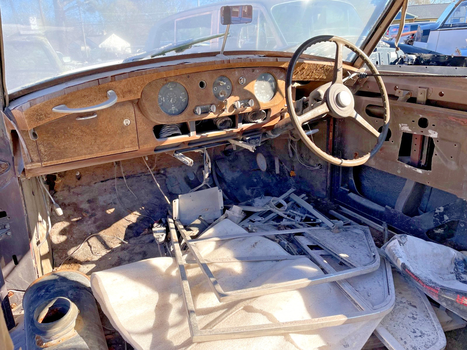 ROLLS ROYCE CLOUD PHANTOM BENTLEY PWL MOTOR. LARGEST 1946-65 INVENTORY ON EARTH