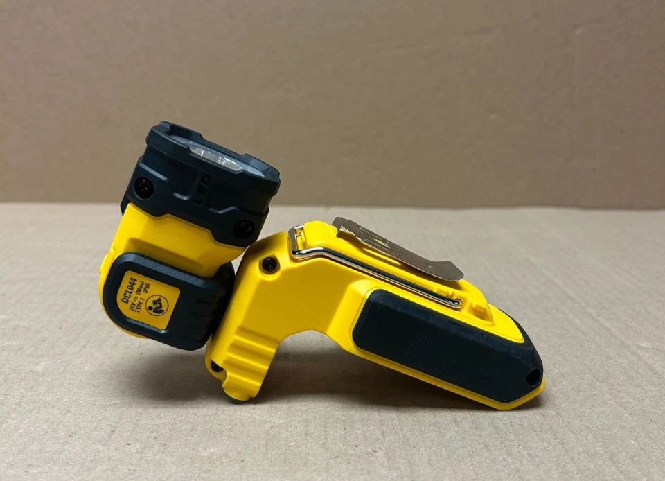 [Open-Box] (DCL044) DEWALT 20V MAX* LED Hand Held Worklight - Image 3 of 3