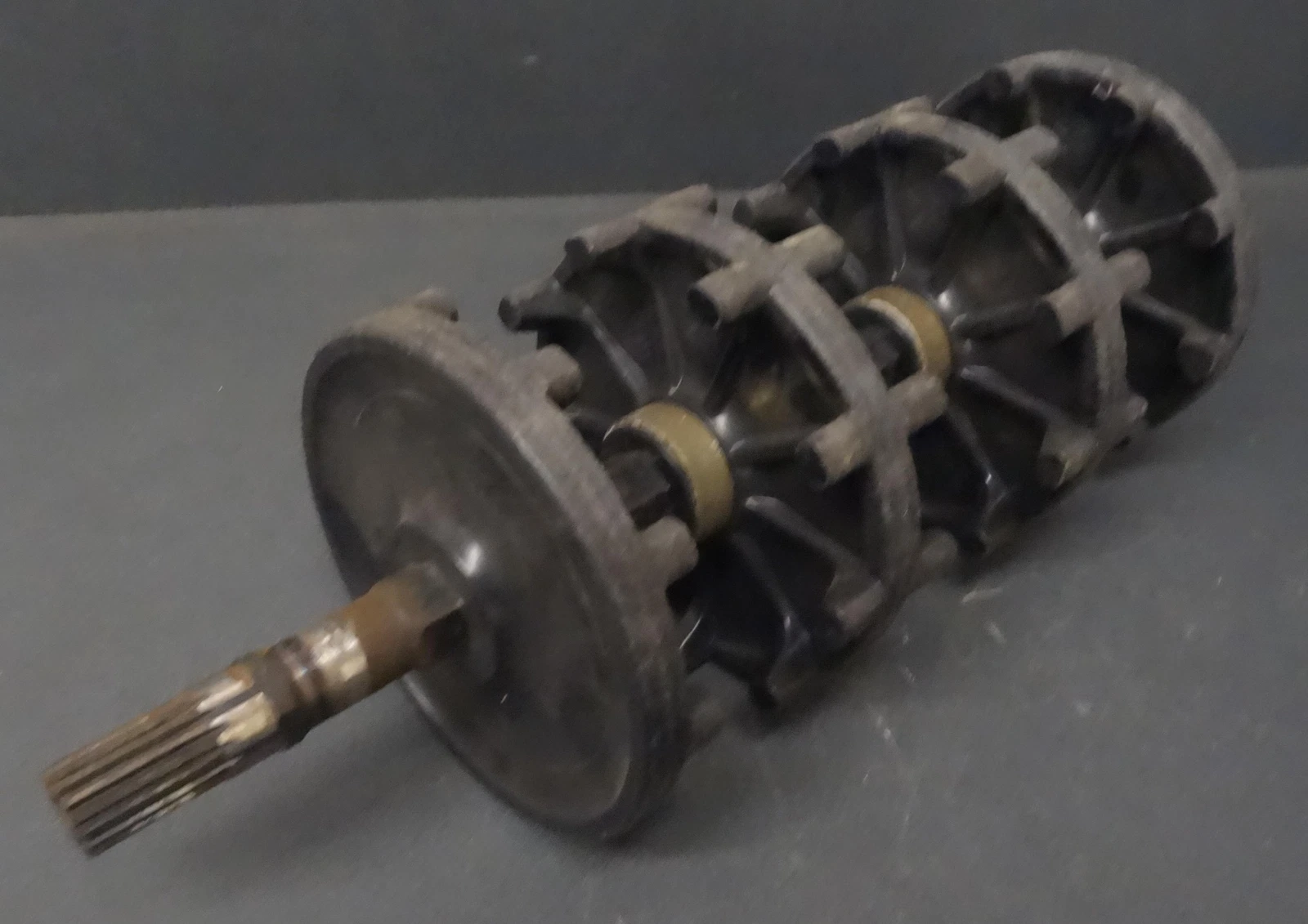 Ski-Doo Drive Cog Kog Axle Shaft W Sprocket Assembly MXZ Formula Summit Models
