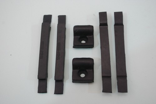 TOYOTA LAND CRUISER FJ40 FJ45 BJ40 BJ42 HJ45 WINDSHIELD CUSHION HOOD RUBBER SET - Picture 3 of 3