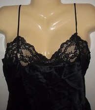 STEPHANIE SEYMOUR - NEW - BLACK - 100 POLYESTER CAMISOLE - SIZE 8 - U.S.A.