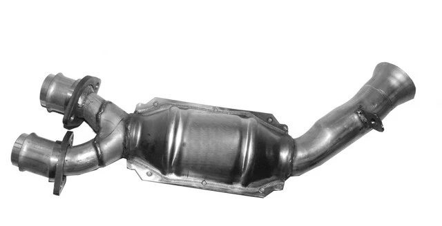 Catalytic Converter Fits 1988 1989 Jaguar Vanden Plas - Image 2 of 2