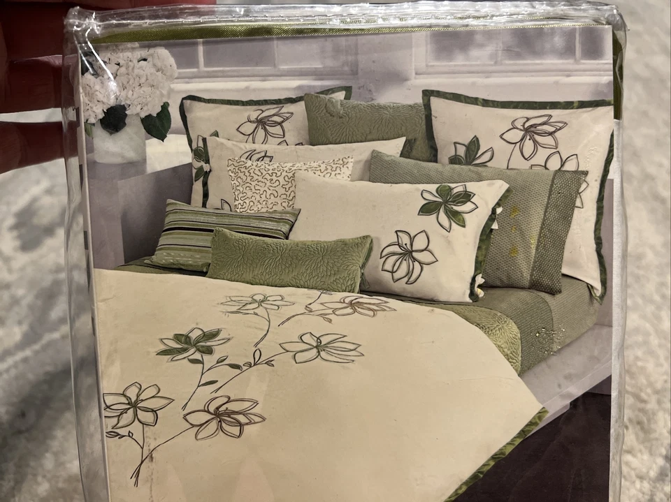 Single (1) DKNY Floral Valley Green Cream Embroidered Euro Pillow Sham NEW - Image 2 of 4