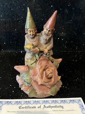 Tom Clark ''J.P. and Violet'' Gnome