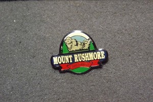 Mount Rushmore National Memorial South Dakota Lapel Pin Travel Souvenir
