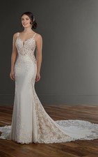 Great fit flare beading lace wedding dress wedding dress cut out train