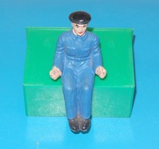 B4 - CIJ - Renault 1/1st tractor - driver - latest version - original