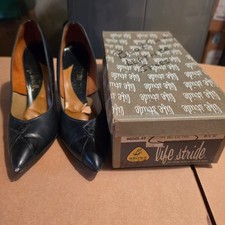 Vintage Life Stride Navy Blue Leather Pleat Pointed Toe Pumps Sz 8.5 AA-AAAA