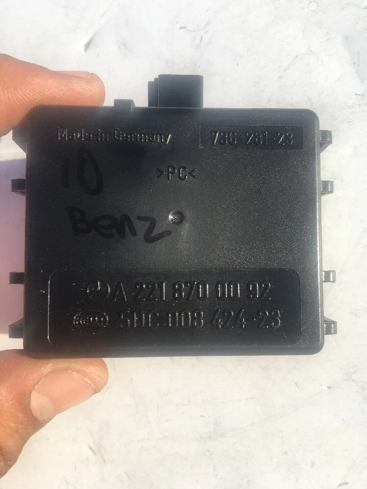 2007 MERCEDES-BENZ CLS RAIN LIGHT SENSOR OEM ! A2218700092 - Image 2 of 4