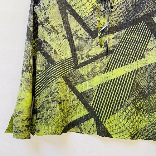 Komarov Green Crinkle Blouse Womens Small Lightweight Wedding Party Geometric - Picture 3 of 12