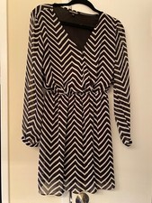Express Black & White Chevron Sheer Lined V-Neck Dress Size S