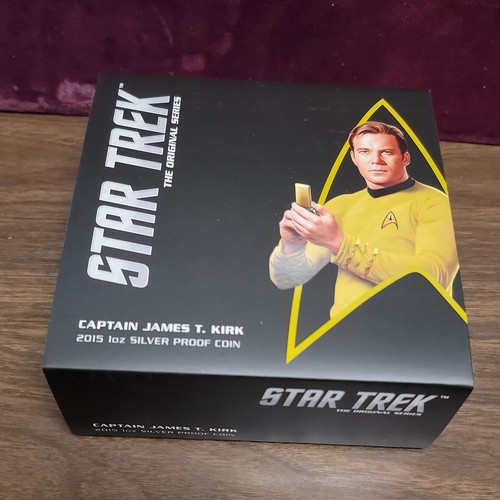 2015 Tuvalu Silver Proof Lighted Coin - STAR TREK - Captain James T. Kirt . - Picture 9 of 10