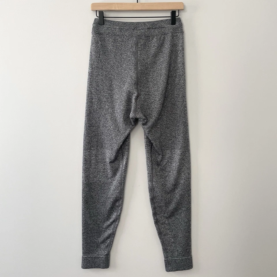 Pantalones de chándal Lululemon Engineered Warmth mezcla de lana merino grises para hombre pequeños Foto 2 de 4