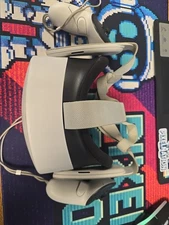Meta Quest 3S 128GB All-In-One VR Headset - White - Tested and Working