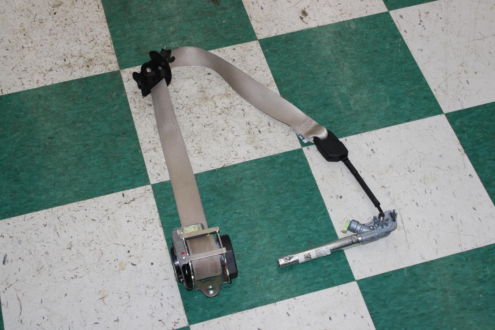 14-22 GHIBLI Tan Driver Side LF LH Left Front Seat Belt Assembly Factory OEM WTY