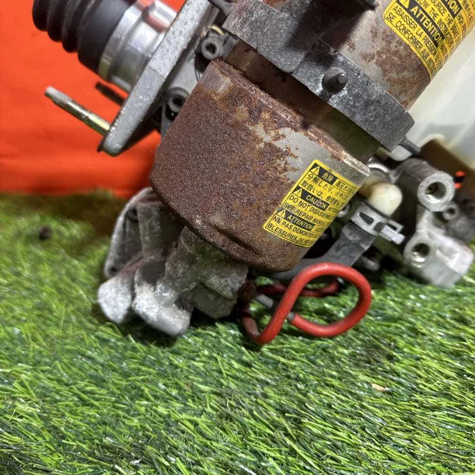 1998 - 2002 TOYOTA LAND CRUISER & LEXUS LX470 ABS BRAKE BOOSTER PUMP ANTI LOCK - Image 2 of 4