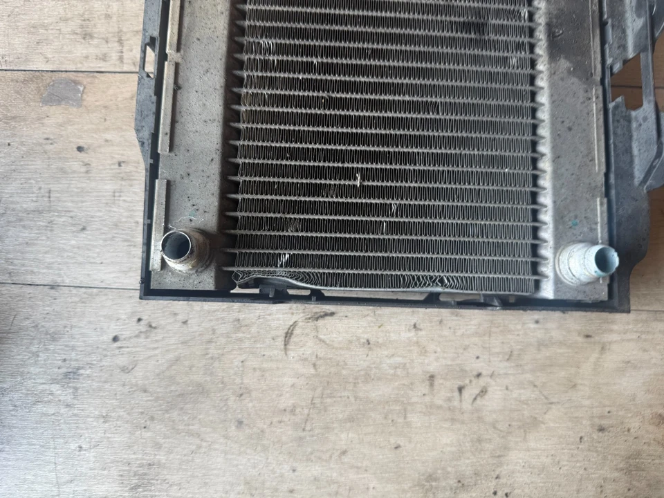 REFRIGERADOR RADIADOR AUXILIAR CONDUCTOR IZQUIERDO BMW 640I 535 OEM 11-16 Foto 2 de 4