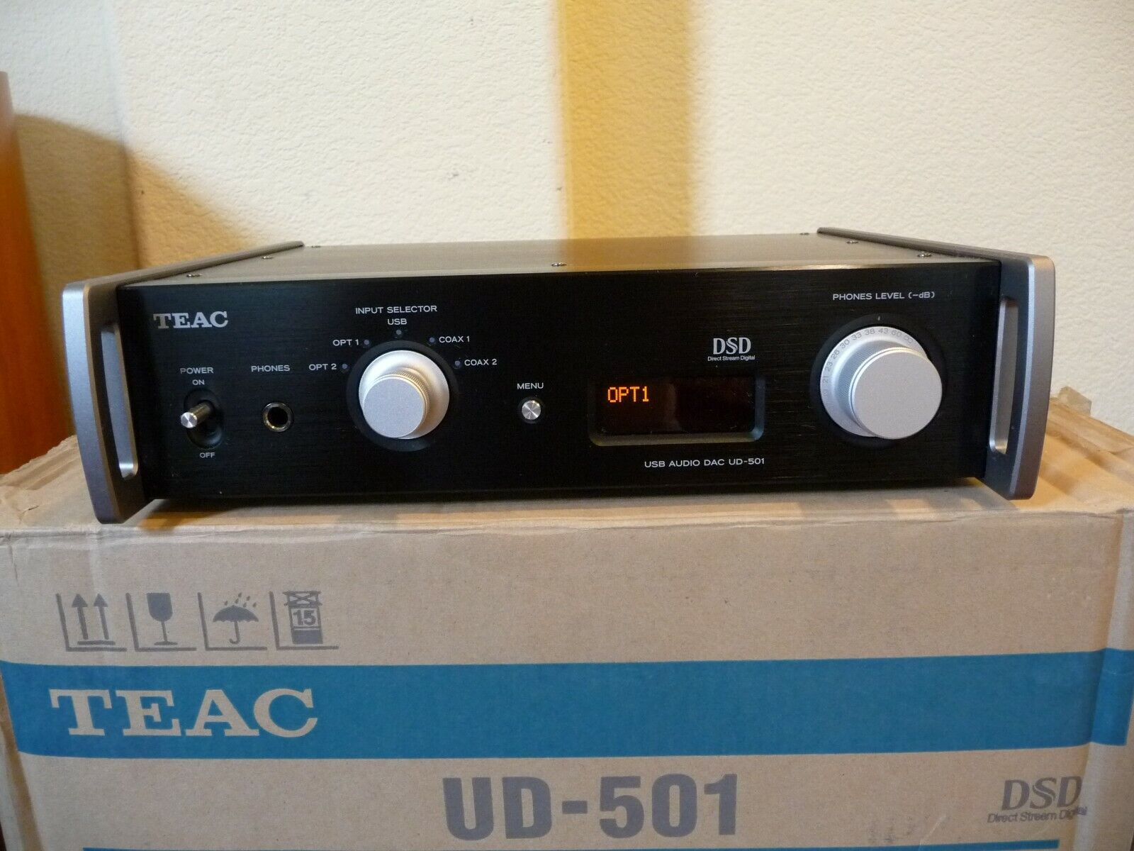 TEAC UD-501 DA converter USB DAC