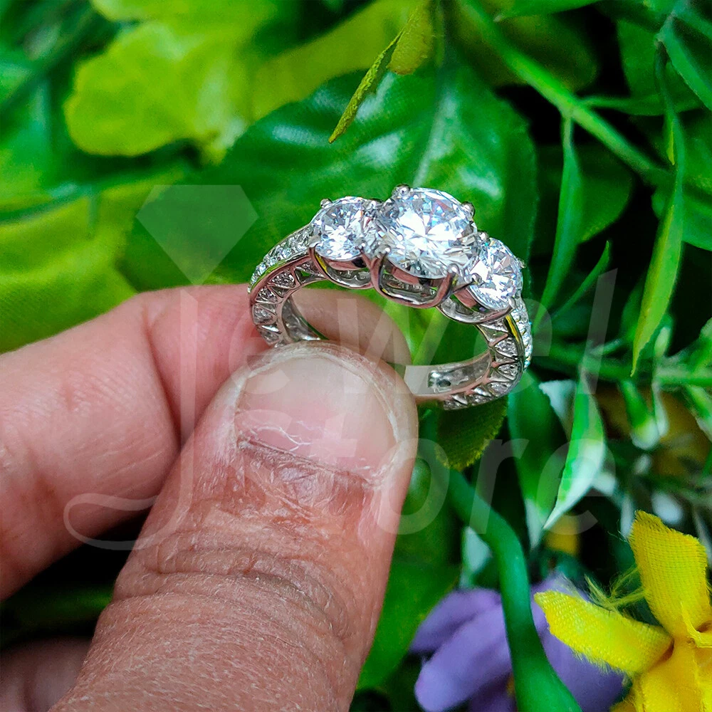 3.50Ct Round Diamond Three Stone Solitaire Engagement Ring 14k