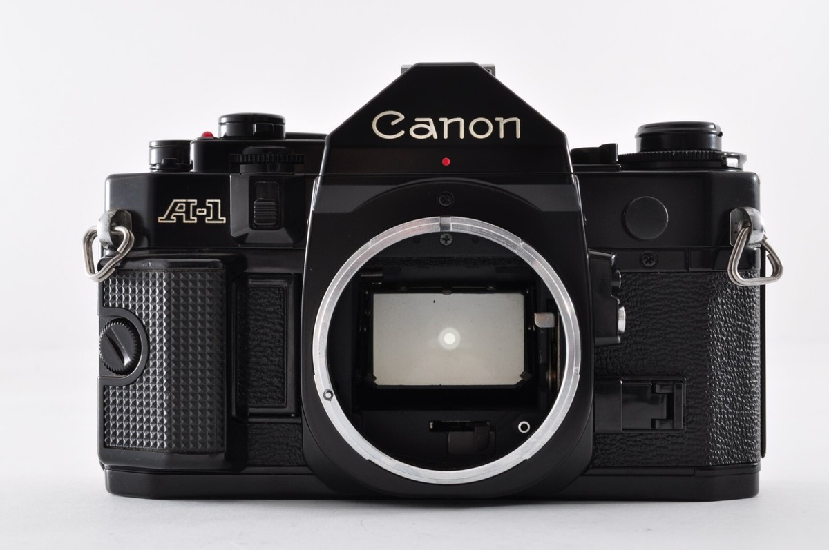 Canon A-1 / Zoom Lens New FD 35-70mm f/4 [Good] Film Camera