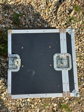 Heavy Duty Flight Case – Foam Lined – Metal Edge Road Case for Instrument