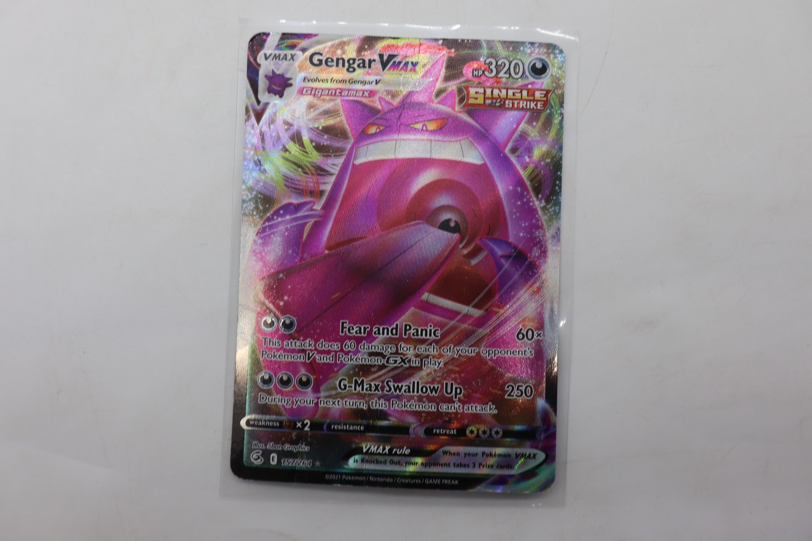 Gengar VMAX 157/264 Fusion Strike Swsh08 Holo English Pokemon Card Has Creases