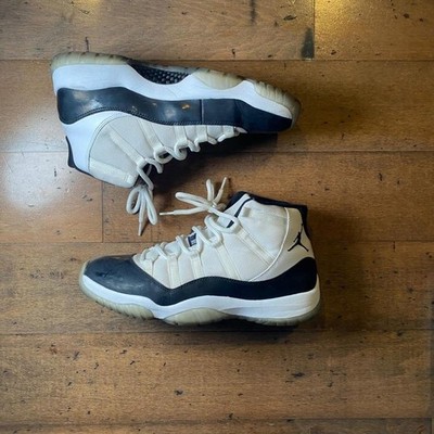 Size 11.5 Jordan 11 Retro ''Concords'' 2011 versions