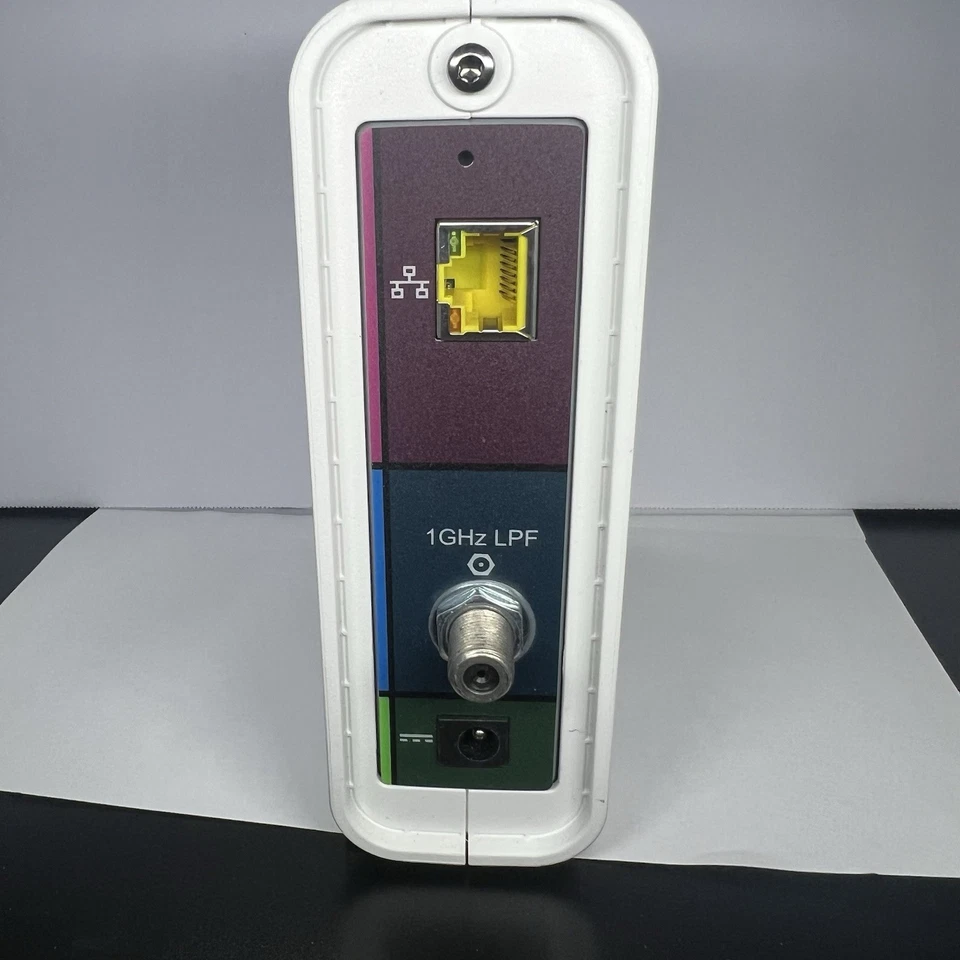 ARRIS Surfboard SB 6190 Gigabit DOCSIS 3.0 32x8 Cable Modem - Image 3 of 4