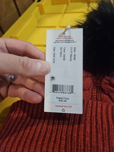 Obermeyer Fir FF Beanie: RED: NEW WITH TAGS - Picture 2 of 3