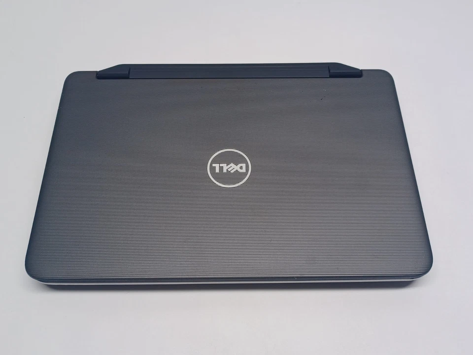 Dell Vostro 1540 Laptop i3-M360 2GB No HD - Image 3 of 4