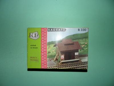 POLA model to mount track hut B 330 NEW (No. 1)