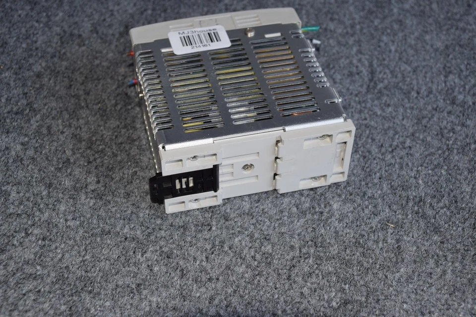 IDEC Power Supply ps5r-sf24 Input 100-240VAC 1.8A Output 24VDC 5A #214161-Q4 - Image 3 of 3