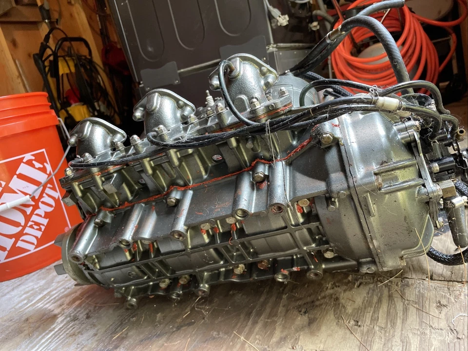 Motor de moto acuática Kawasaki Ultra 130 2001 Foto 4 de 4