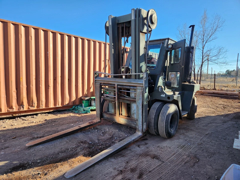 Carretilla elevadora Wiggins W156Y 1991 15000 pd ex fuerza aérea, pocas horas, funcionando y funcionando Foto 3 de 4
