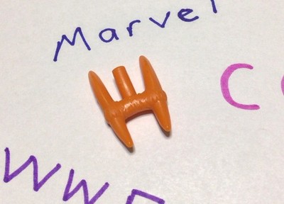 WOLVERINE 1995 X-Men Classics Toy Biz  Animated Series  Slashing Claw Z11 013i