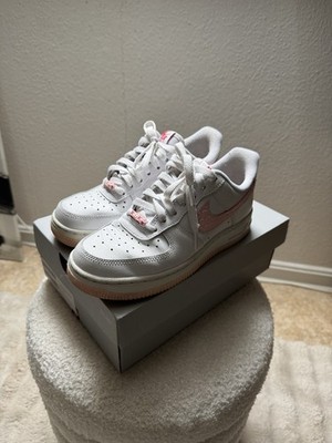 NIKE Schuhe Air Force 1 Low Love Valentine's Day (2022) weiß rosa Damen Sneaker