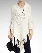 NWT Vertigo Toggle Fringe Trim Ivory Knit Poncho $230, Size S/M, Style VC32192