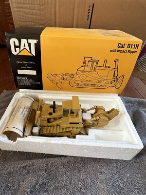 Conrad CAT D11N Metal Tracks Dozer w/ Impact Ripper  1:50 Germany Ltd Ed  #516