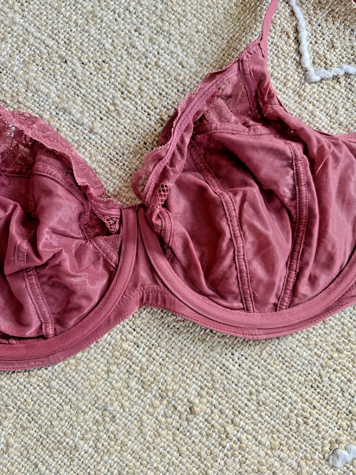 Sujetador de encaje elástico rosa granate con aros PANACHE Rocha 30H estilo 10341 Foto 3 de 4